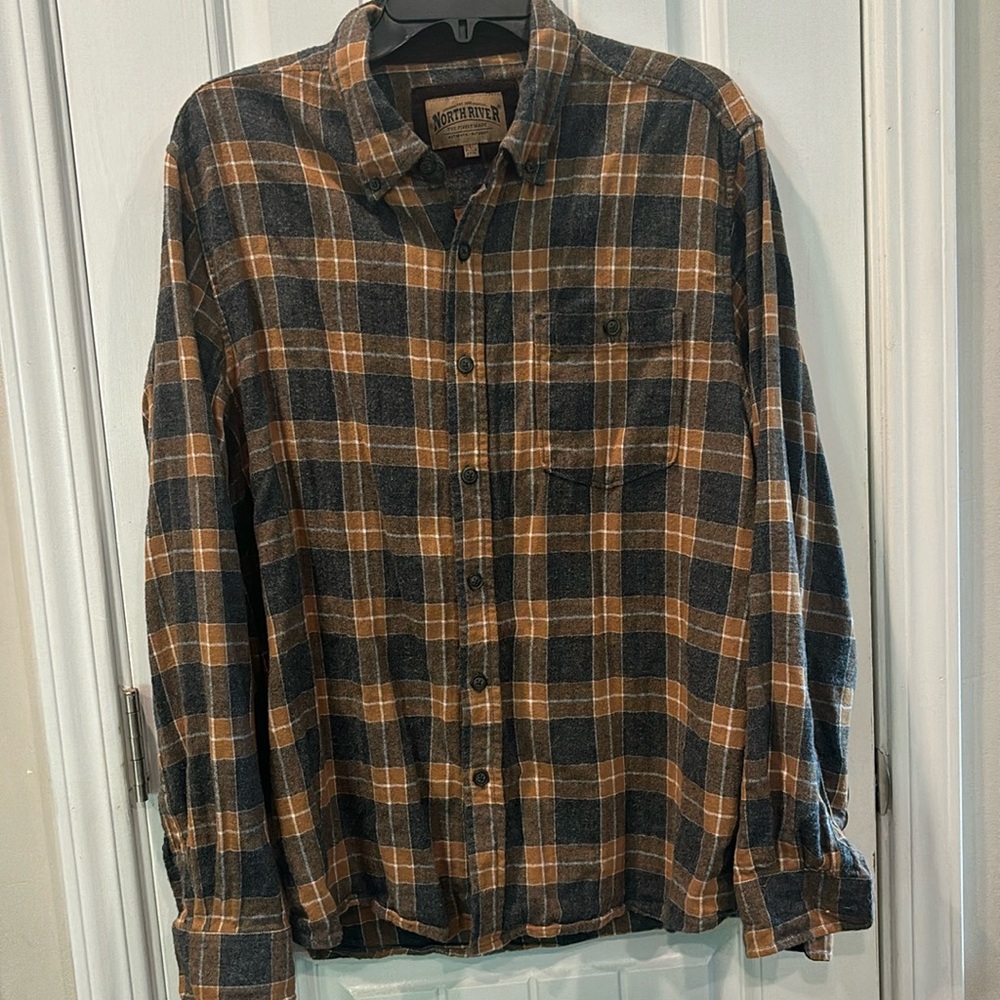 North River Men’s flannel button-down